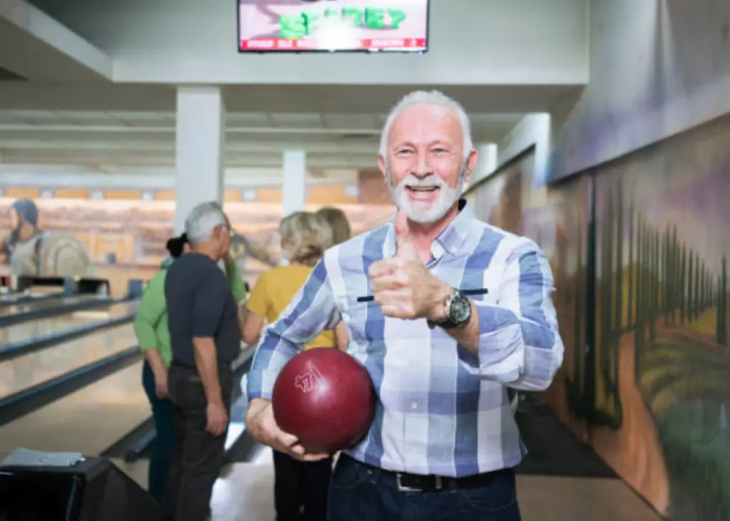 Best bowling balls for seniors (useful advice)