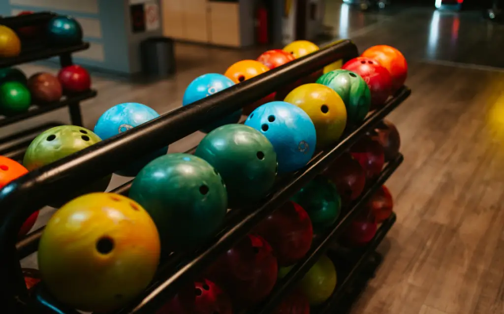 How much oil can a bowling ball absorb? Coverstock mystery